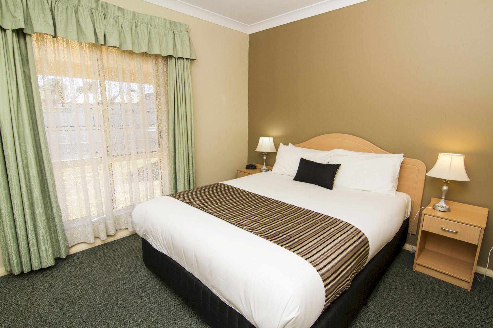 Green Gables Motel Dubbo Eksteriør bilde